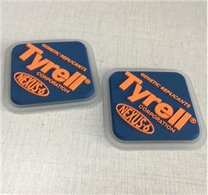 Giyim Konfeksiyon Silikon 3D Yama Logo Baskılı Silikon Etiket